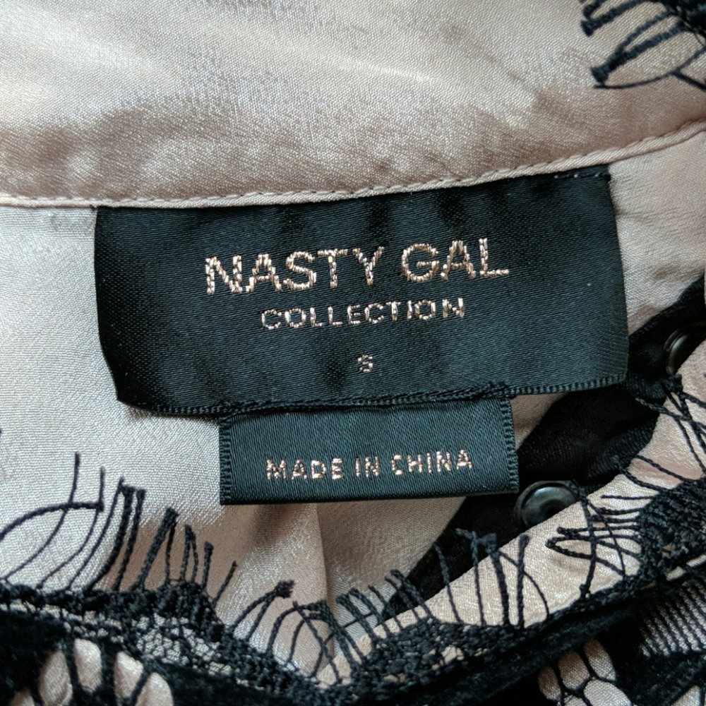 NASTY GAL shadow play black lace maxi gown small - Picture 5 of 6
